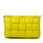 PUFFER BAG POCHETTE LIME